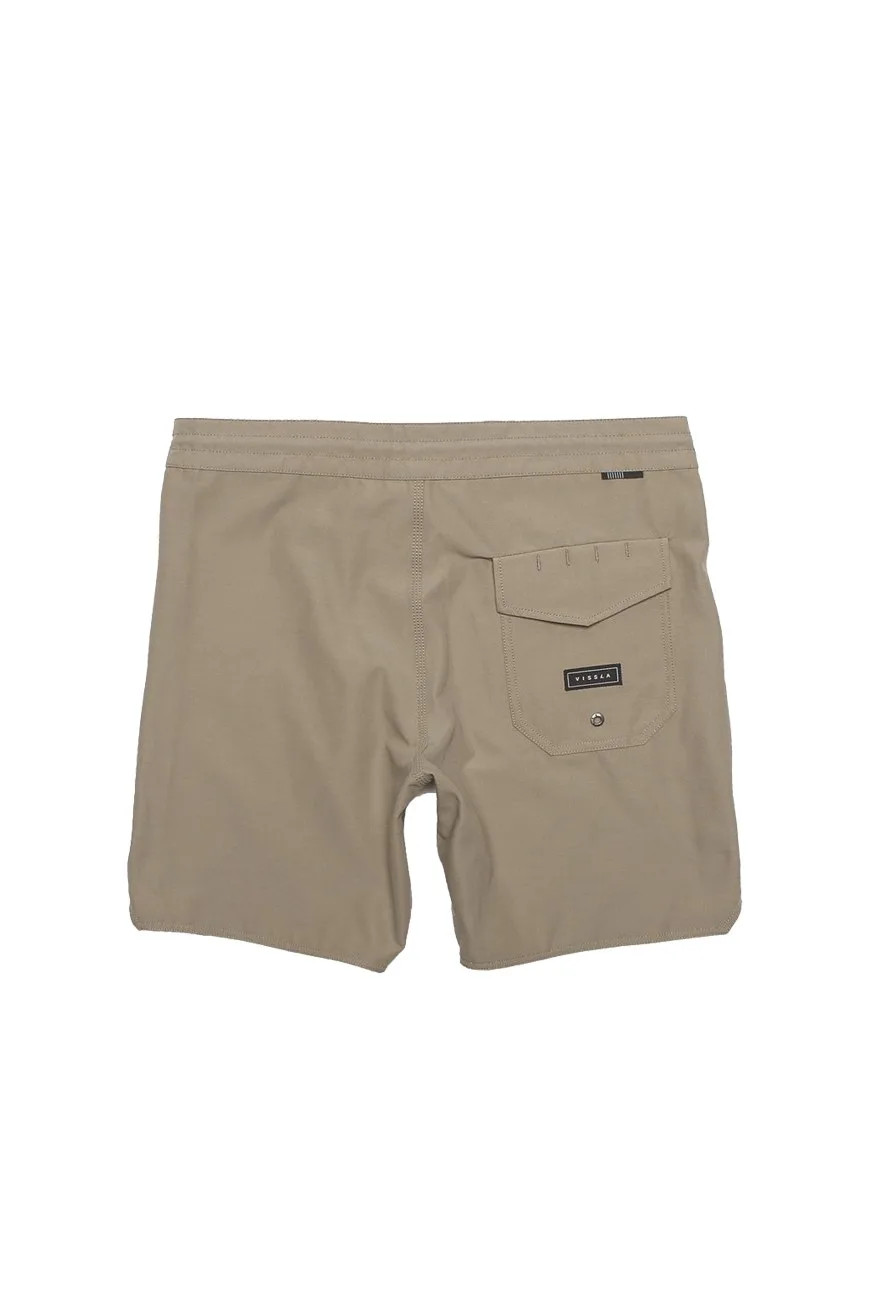 Vissla Solid Sets 18.5″ Boardshort, Khaki