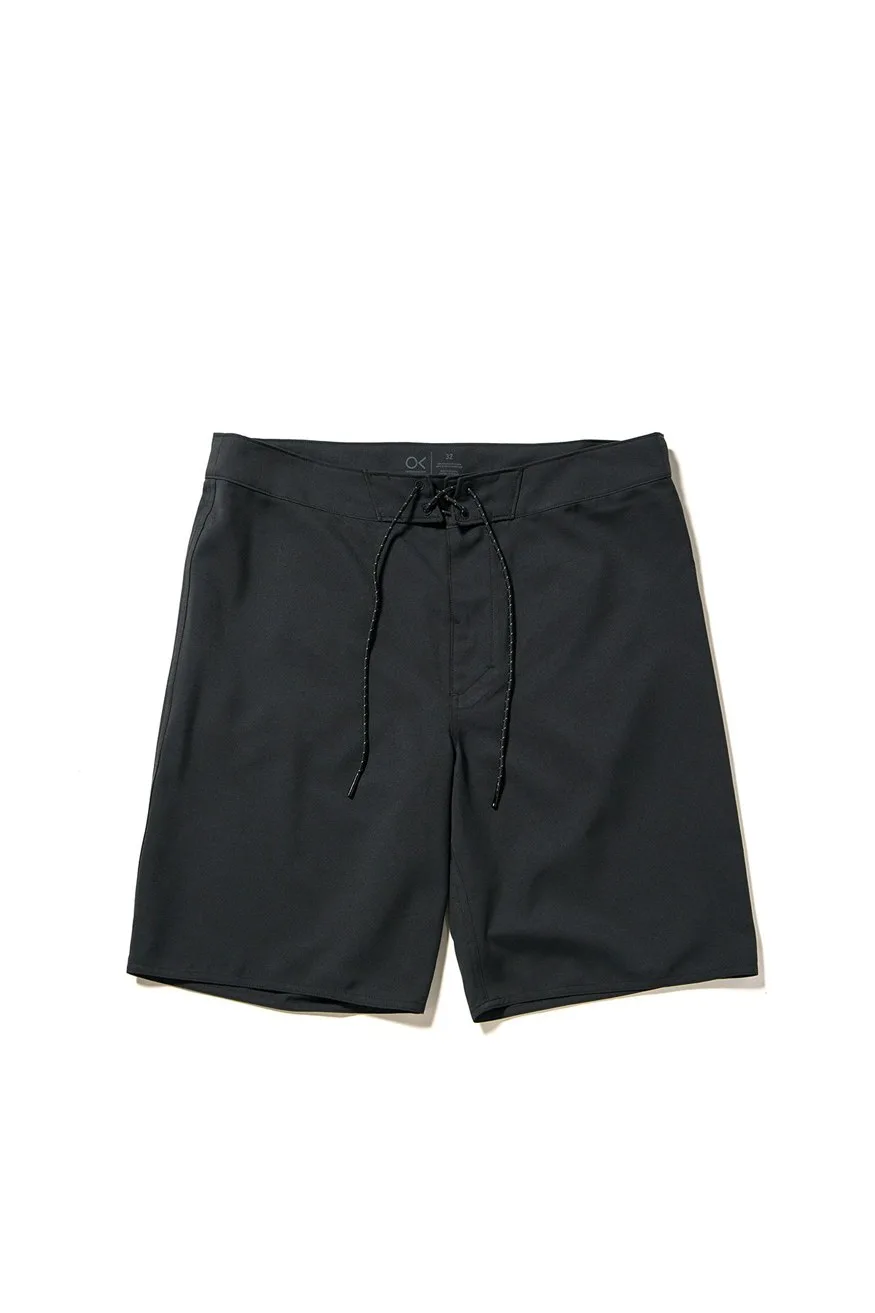 Outerknown Nomadic Trunk, Bright Black